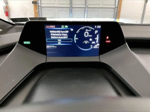 Used 2024 Toyota Prius Prime FWD image 19