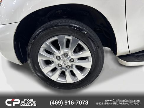 Used 2010 Toyota Sequoia Platinum AWD/4WD image 37
