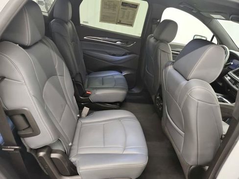 Used 2024 Buick Enclave Premium image 44