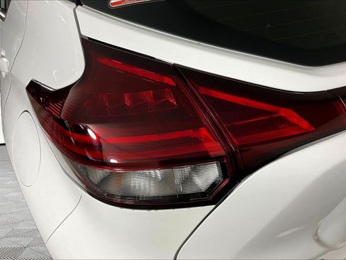 Used 2023 Nissan Kicks SR FWD image 23