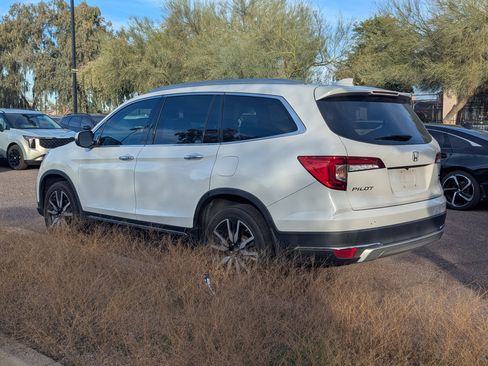 Used 2020 Honda Pilot Touring image 4