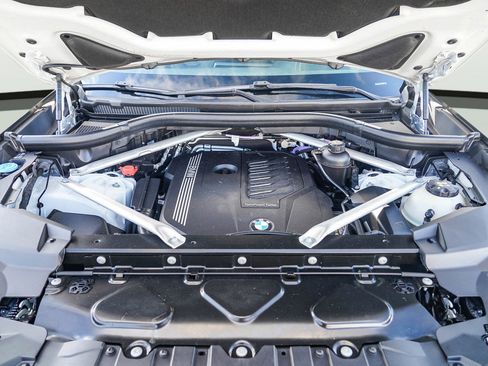 Used 2022 BMW X5 xDrive40i image 33