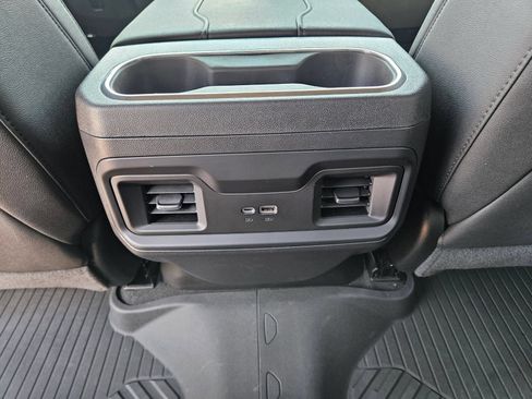 Used 2026 Chevrolet Silverado 1500 LT Trail Boss w/ LT Trail Boss Premium Package AWD/4WD image 26