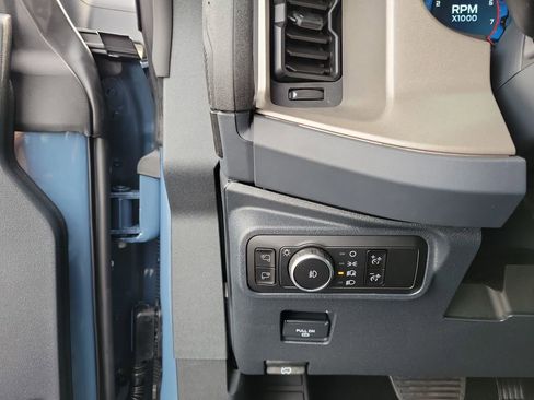 New 2025 Ford Bronco Outer Banks w/ Sasquatch Package image 21