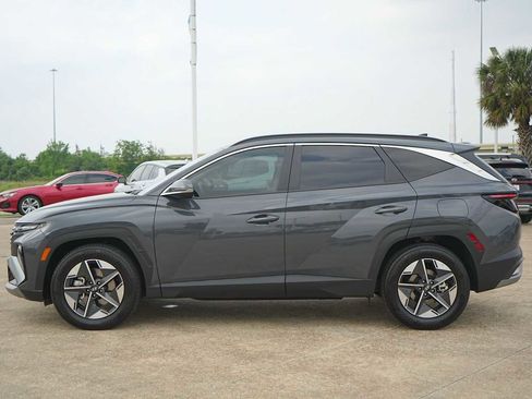 Used 2025 Hyundai Tucson SEL FWD image 3