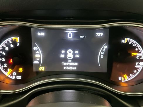 Used 2019 Jeep Grand Cherokee Laredo image 22