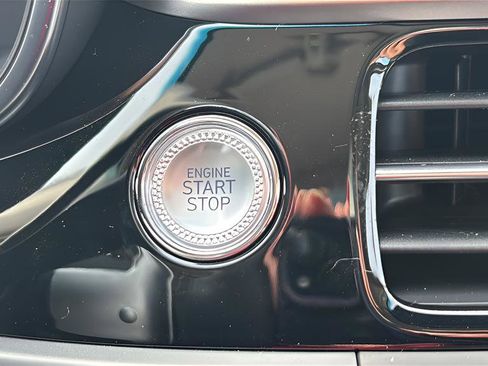 New 2026 Genesis G70 2.5T Prestige image 37