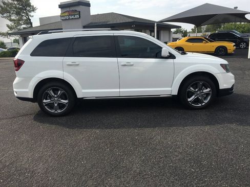Used 2016 Dodge Journey Crossroad image 2