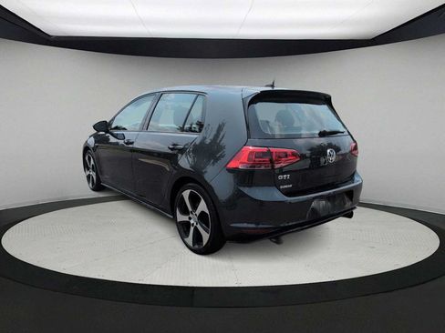Used 2015 Volkswagen Golf 4-Door FWD image 6