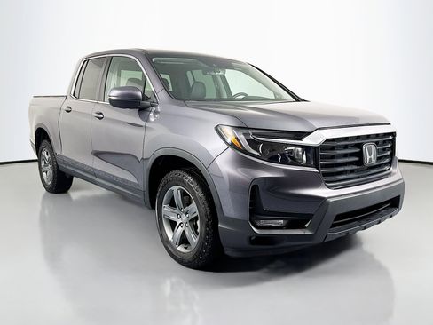 Certified 2023 Honda Ridgeline RTL image 3