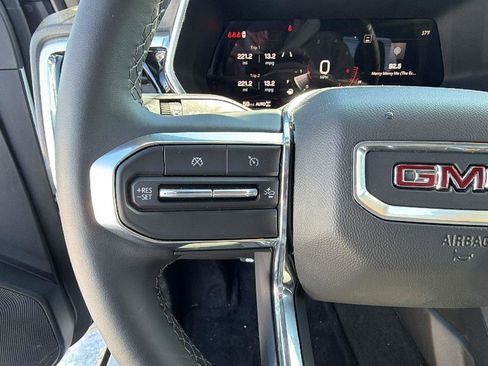 New 2025 GMC Canyon Elevation w/ Convenience Package image 18