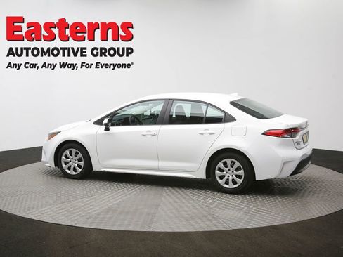 Used 2024 Toyota Corolla LE image 60