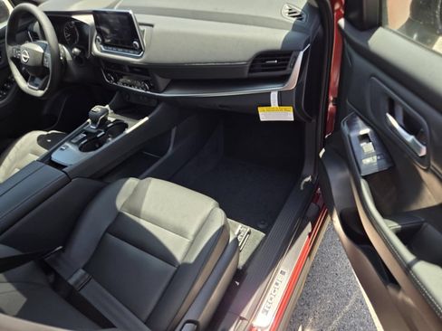 New 2026 Nissan Rogue Dark Armor FWD image 7