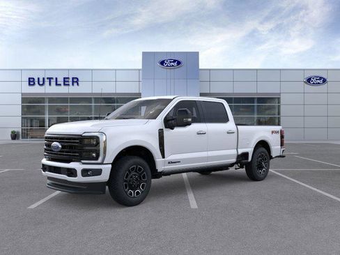 New 2026 Ford F250 Platinum w/ FX4 Off-Road Package AWD/4WD image 3