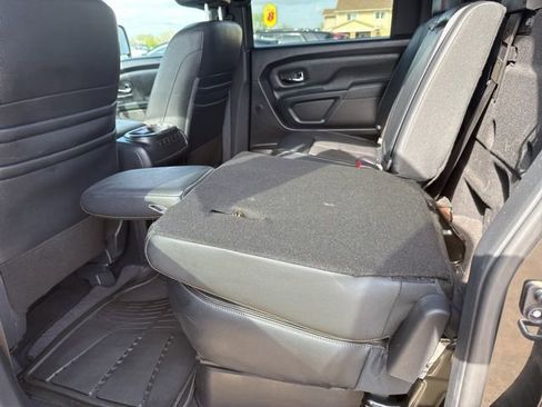 Used 2019 Nissan Titan SL w/ Midnight Edition AWD/4WD image 46