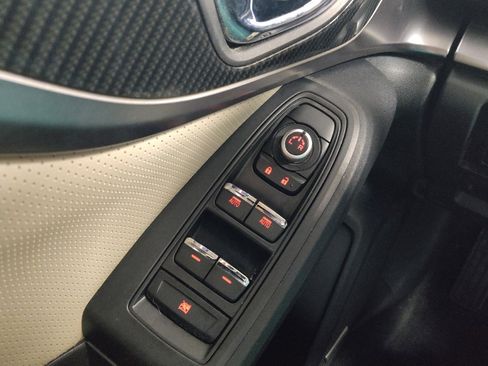 Used 2018 Subaru Impreza 2.0i Limited image 27