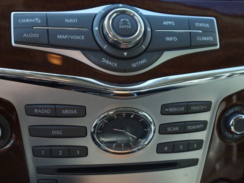 Used 2018 INFINITI QX80 2WD w/ Driver Assistance Package image 12