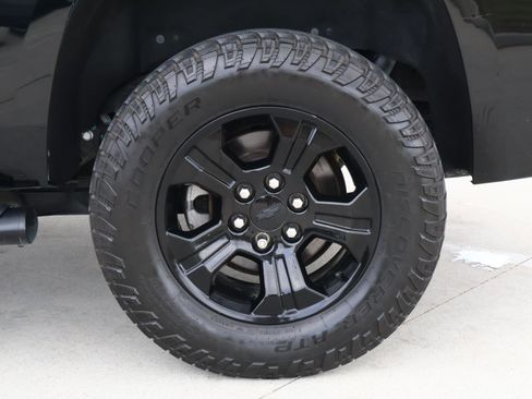 Used 2019 Chevrolet Tahoe LS image 9