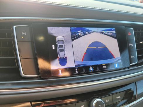 Used 2022 Buick Enclave Premium FWD image 24