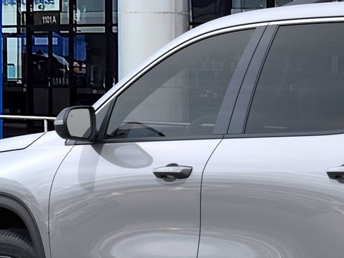 New 2026 Chevrolet Traverse LT image 12