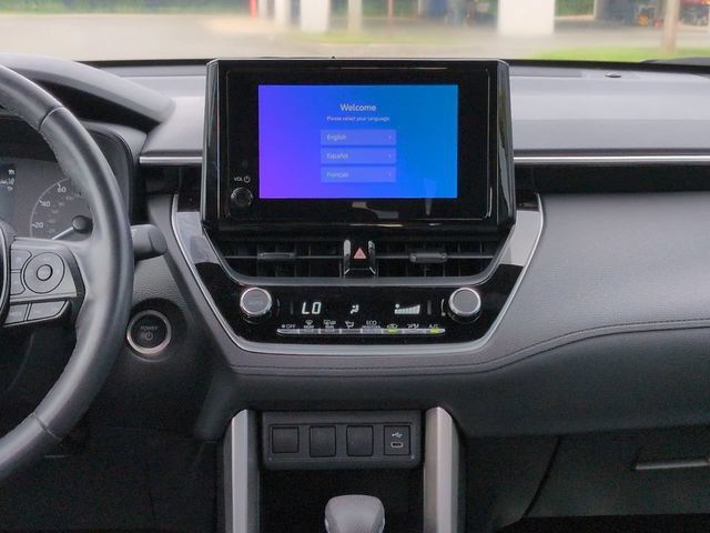 Certified 2023 Toyota Corolla Cross AWD Hybrid w/ Moonroof Package image 18