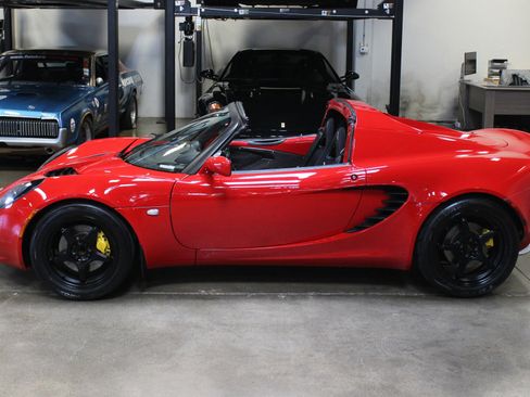 Used 2005 Lotus Elise image 4