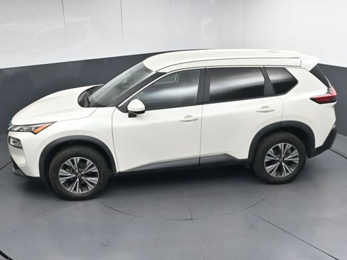 Used 2023 Nissan Rogue SV image 36