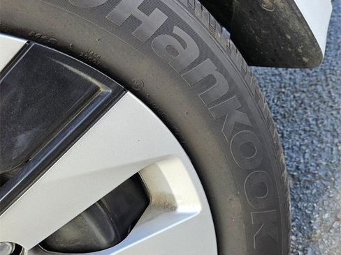 Used 2025 Nissan Altima 2.5 S image 9