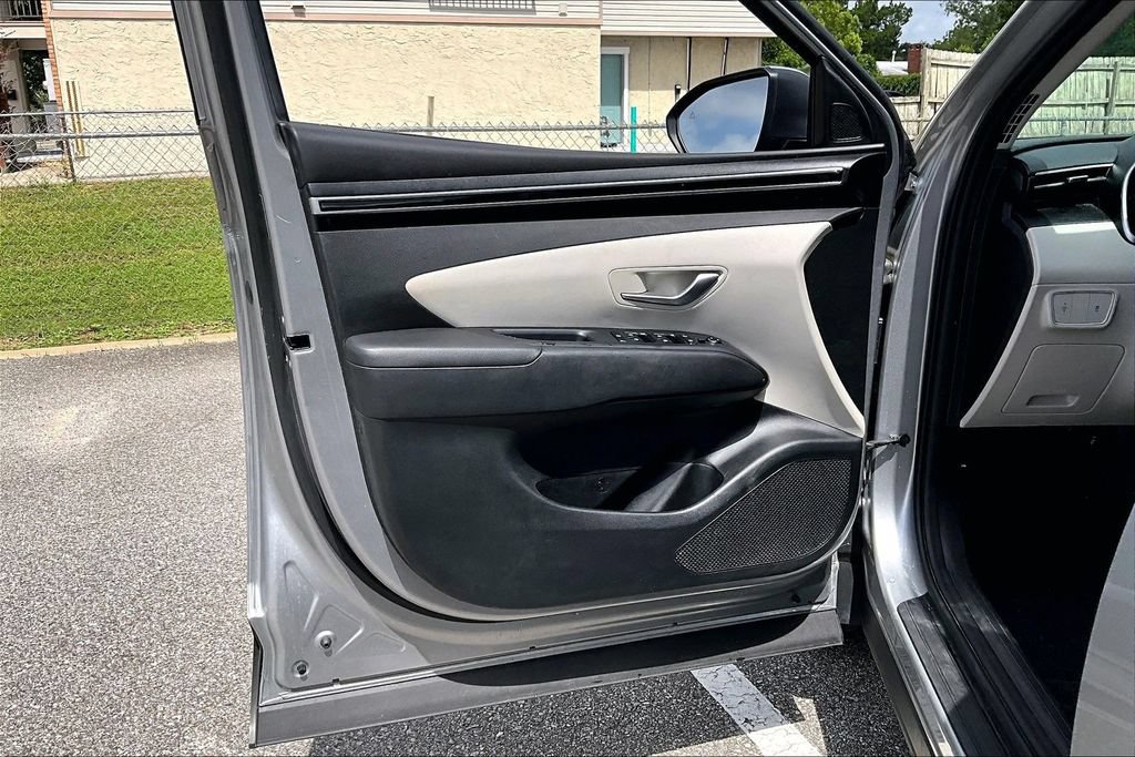 Used 2022 Hyundai Tucson SEL w/ Cargo Package FWD image 17