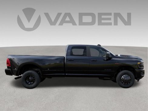 New 2026 RAM 3500 Laramie w/ Night Edition AWD/4WD image 12