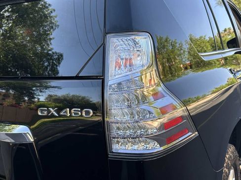Used 2016 Lexus GX 460 w/ Premium Package AWD/4WD image 61