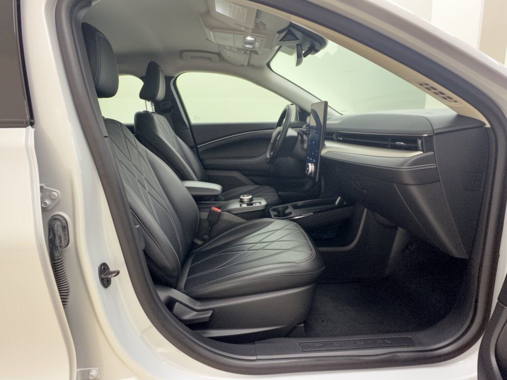 Used 2023 Ford Mustang Mach-E Select RWD image 30