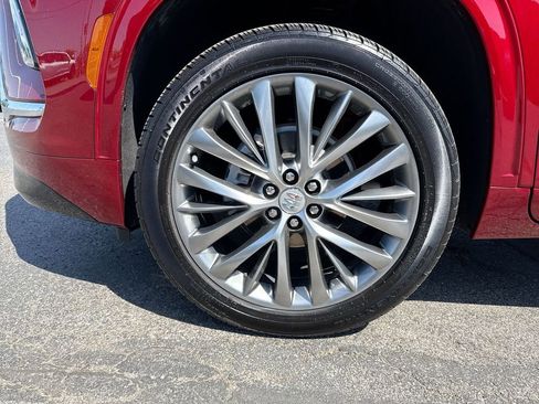 Used 2025 Buick Enclave Avenir w/ Trailering Package, 5000 lbs. AWD/4WD image 10