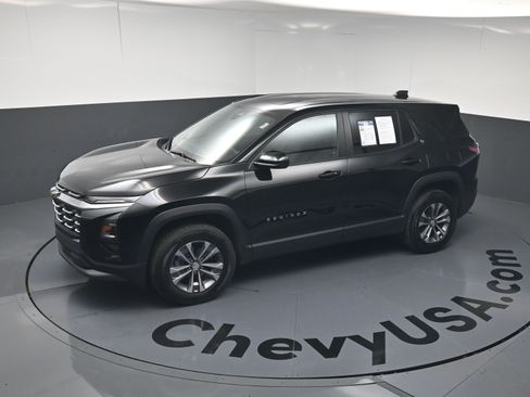 Used 2026 Chevrolet Equinox LT FWD image 29