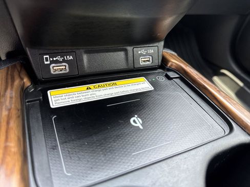 Used 2022 Honda CR-V Touring image 24