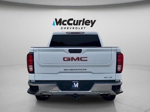 Used 2022 GMC Sierra 1500 SLE w/ X31 Off-Road Package AWD/4WD image 6