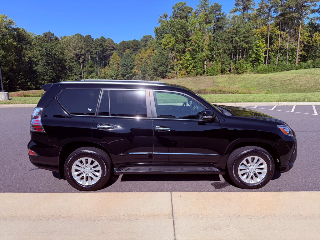 Used 2015 Lexus GX 460 w/ Premium Package AWD/4WD image 13