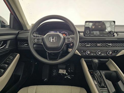 New 2025 Honda Accord SE image 18