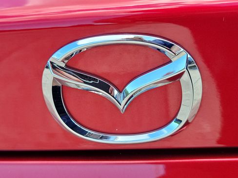 Used 2017 MAZDA MX-5 Miata RF Grand Touring RWD image 9