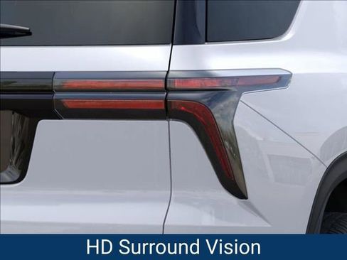 New 2026 Chevrolet Traverse LT image 12