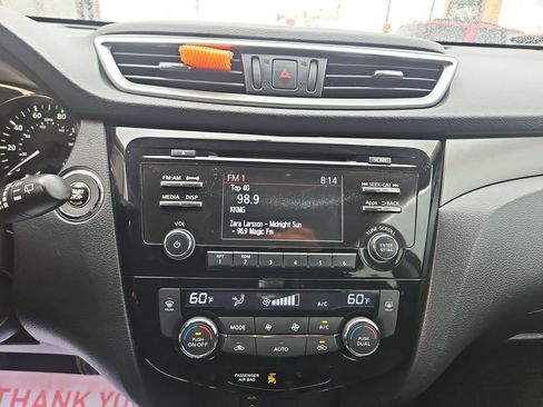 Used 2015 Nissan Rogue SV AWD/4WD image 19