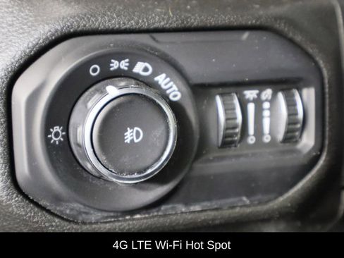 Used 2021 Jeep Wrangler Unlimited Sahara image 22