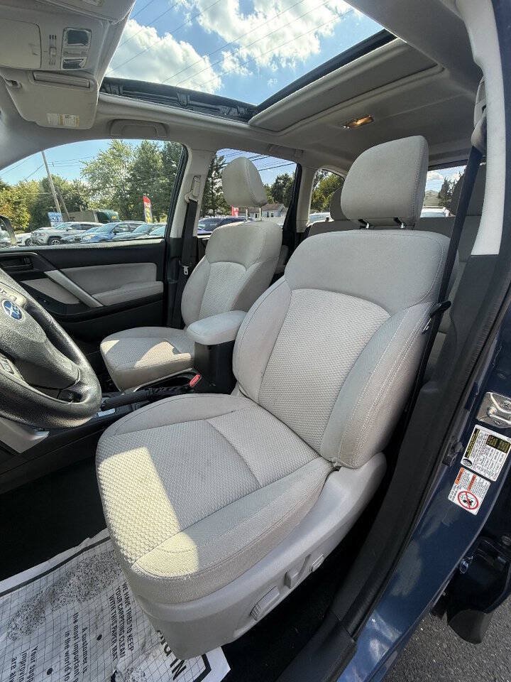 Used 2014 Subaru Forester 2.5i Premium w/ All-Weather Package AWD/4WD image 12