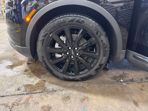 Used 2022 Lincoln Nautilus Reserve w/ Monochromatic Package image 54