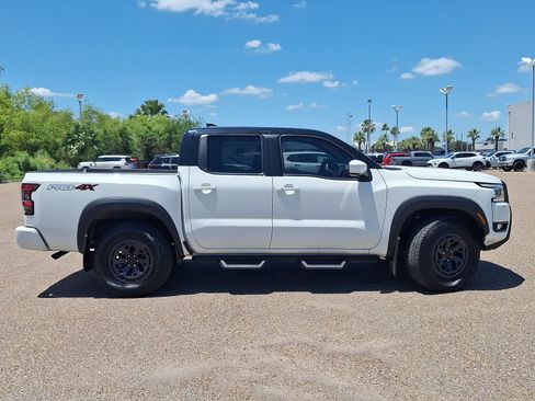 Used 2025 Nissan Frontier PRO-4X w/ Tow Package AWD/4WD image 8