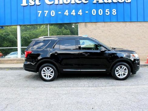 Used 2018 Ford Explorer XLT w/ Equipment Group 201A image 30