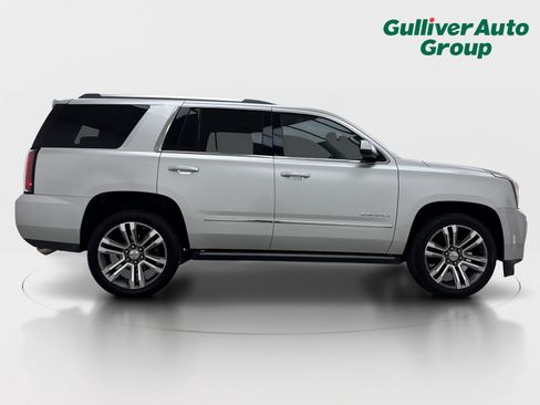 Used 2017 GMC Yukon Denali w/ Open Road Package AWD/4WD image 10