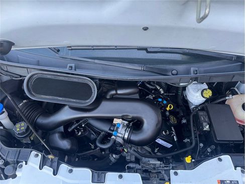 Used 2018 Ford Transit 250 148 Low Roof image 8