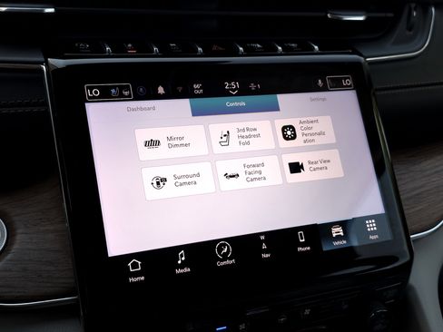 Used 2021 Jeep Grand Cherokee L Summit w/ Luxury Tech Group V image 23