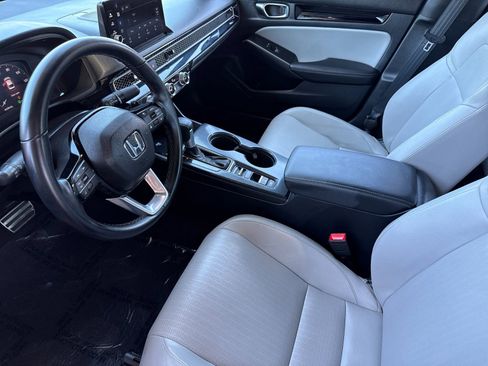 Used 2025 Honda Civic Sport Touring image 9